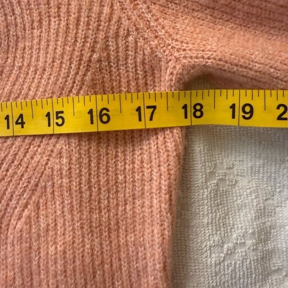 H&M Blush Orange Knit Top - Picture 5 of 6